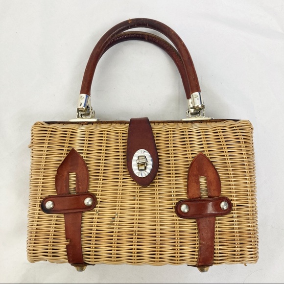 Vintage Handbags - Vintage wicker leather rattan box purse top handle
